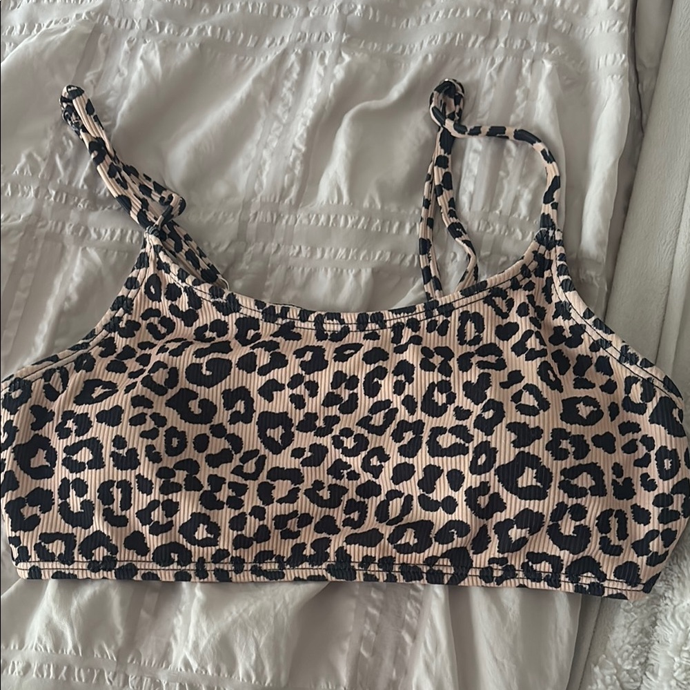 SHEIN Leopard Print Bikini Top - Black and Tan